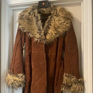 Vintage-inspired faux fur coat in tan and brown hues, Like new, hardly worn.